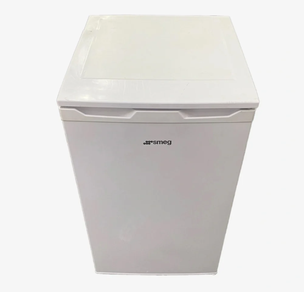 Smeg Fridge FS08FW White Freestanding Under Counter - Image 1