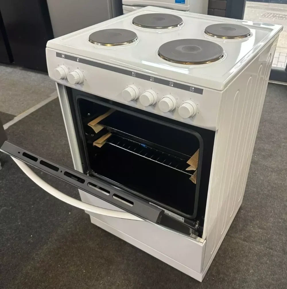Essentials 60cm Electric Cooker With Electric Solid Plates In White CFSE60W18 - Image 15