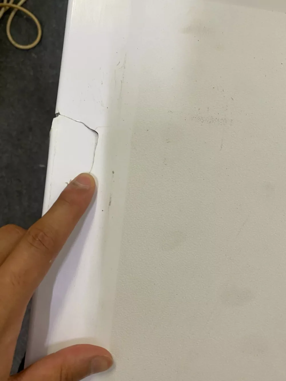 Smeg Fridge FS08FW White Freestanding Under Counter - Image 4