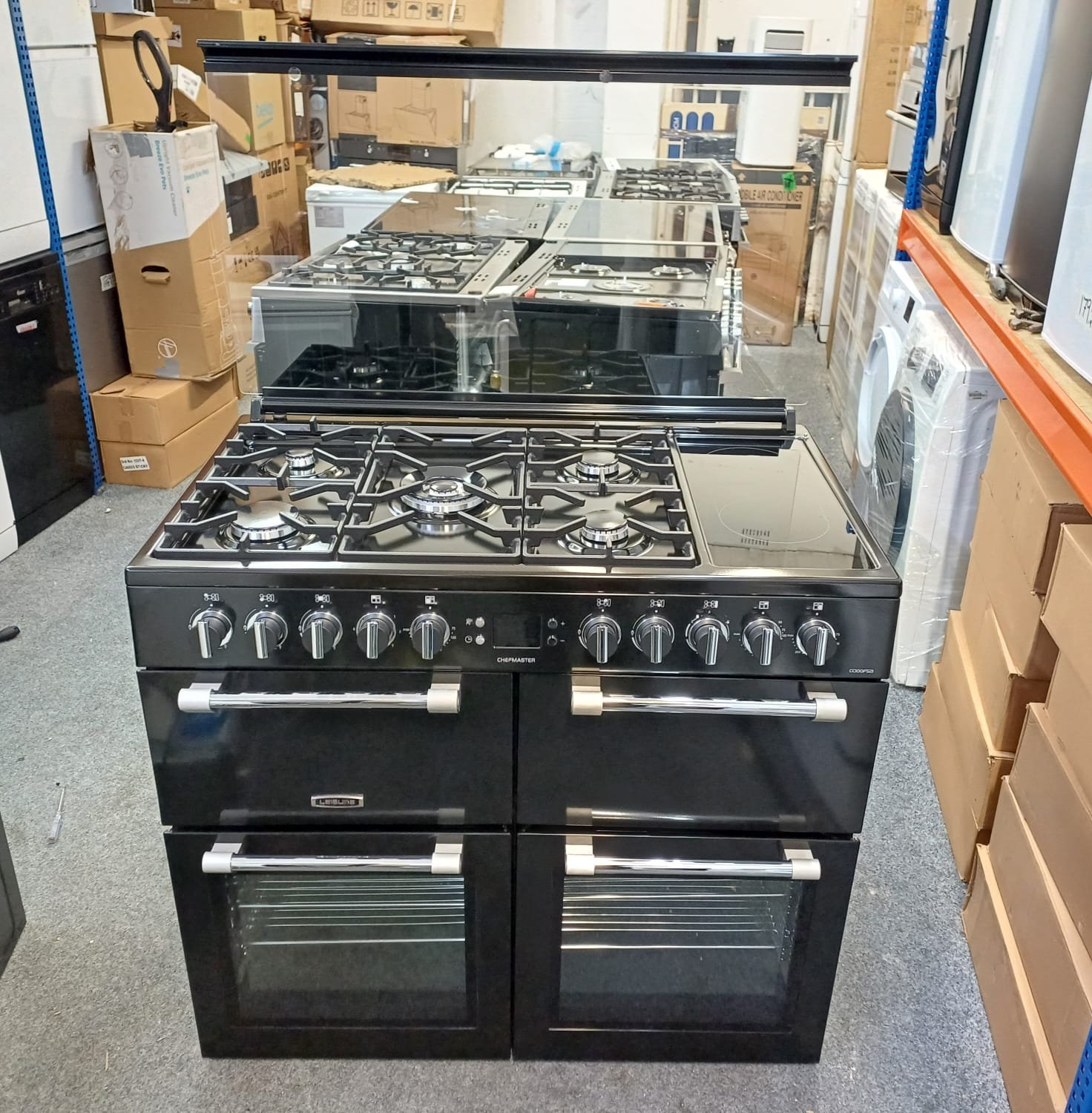 WhatsApp Image 2025-12-07 at 9.23.35 PM (1) LEISURE Chefmaster CC100F521K 100 cm Dual Fuel Range Cooker – Black - Image 1