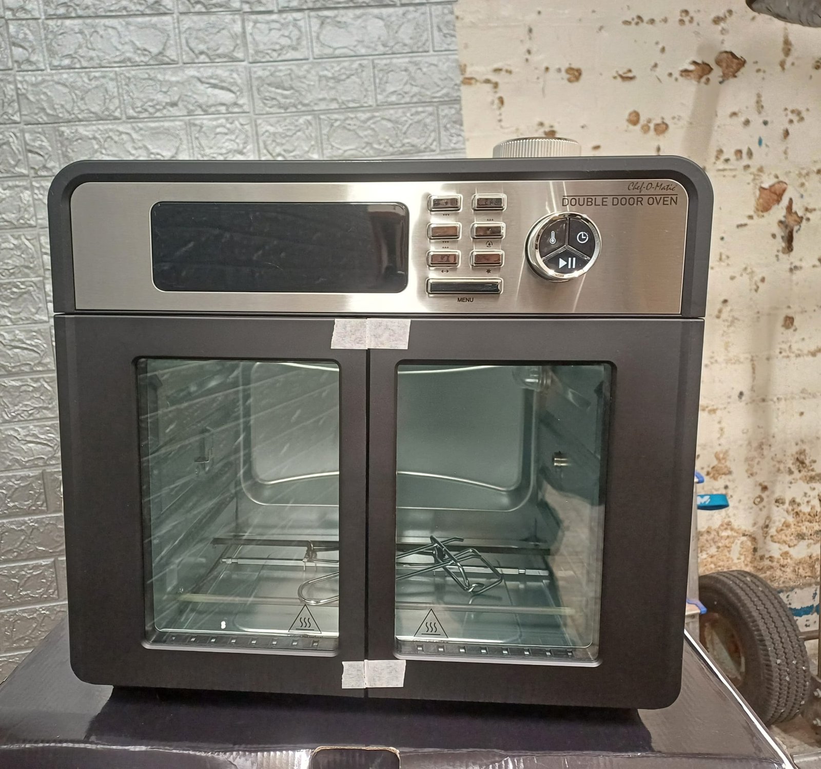 WhatsApp Image 2025-12-09 at 9.34.27 AM 28L Air Fryer Oven, 18 in 1 Present Air Fryer, 360° Hot Air Circulation - Image 1