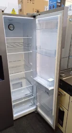 American-style stainless-steel fridge freezer by Beko, model ASN642VPS - Image 9