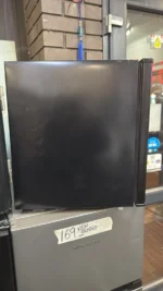 Kuhla 43 Litre Table-Top Mini Fridge in Black KTTF4BGB - Image 5