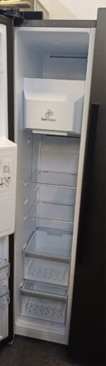 Hotpoint HPG26574WXBR5UK No Frost Fridge Freezer - Image 4