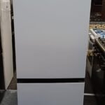 Hisense RB327N4BWE 50/50 Fridge Freezer - White & Steel