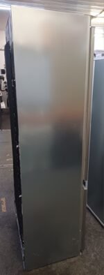 Whirlpool WHSP70T122UK Built-In Fridge Freezer - Image 7