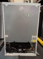 Bosch Undercounter Fridge with freezer box in white KTL15NWEAG - Image 7