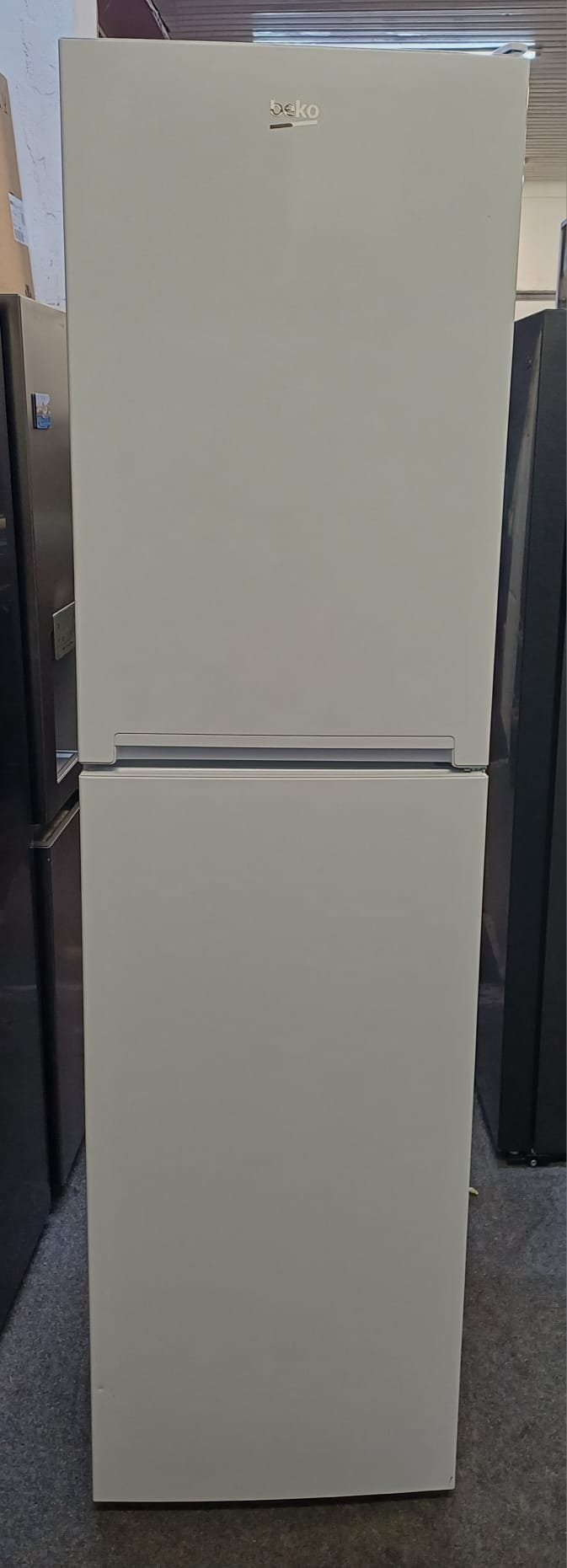 WhatsApp Image 2026-02-12 at 11.23.25 PM (2) BEKO CFG4501W 40/60 Fridge Freezer - White - Image 1