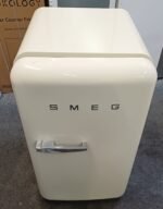 Smeg FAB10RCR5 55cm Fridge with Icebox – Right Hand Hinge - Image 2
