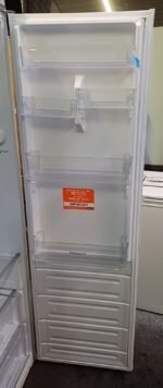 Hotpoint HTSD18A011A1 Built In Larder Fridge 318 Litres White - Image 3