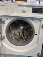 Hotpoint BI WMHG 91485 UK 9kg 1400rpm Integrated Washing Machine - Image 4